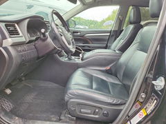 Photo 7 from auction – 2018 TOYOTA HIGHLANDER with VIN 5TDJZRFHXJS898889