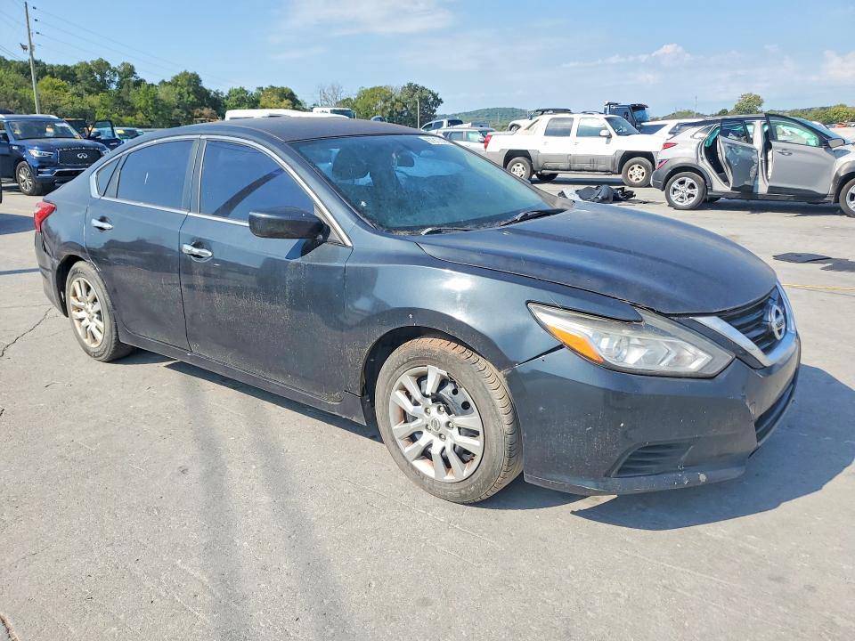 Photo 4 from auction – 2016 NISSAN ALTIMA with VIN 1N4AL3AP2GC159304