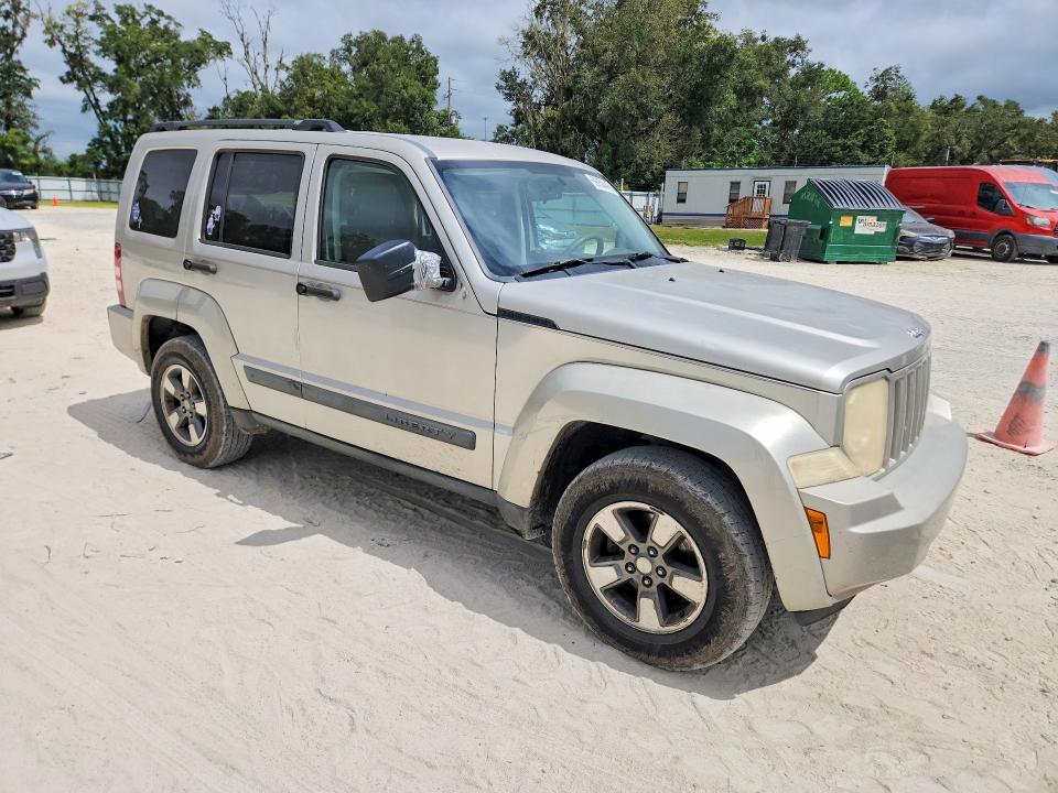 Photo 4 from auction – 2008 JEEP LIBERTY with VIN 1J8GP28K48W241783
