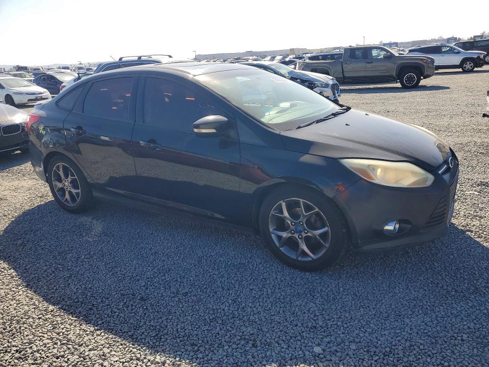 Photo 4 from auction – 2013 FORD FOCUS with VIN 1FADP3F27DL205512
