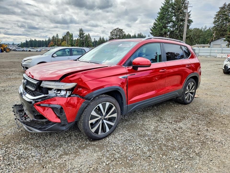 Снимка 1 от търг – 2022 VOLKSWAGEN TAOS с VIN 3VVLX7B25NM055971