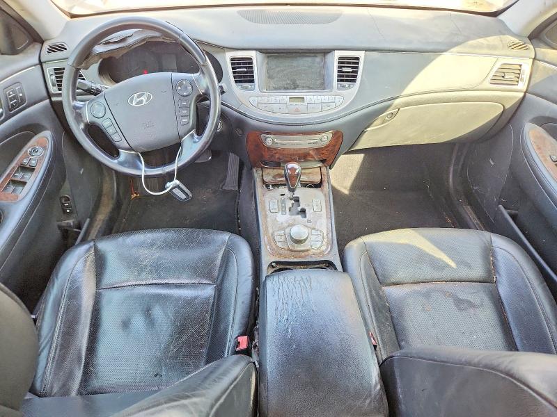 Photo 8 from auction – 2009 HYUNDAI GENESIS with VIN KMHGC46E89U036147