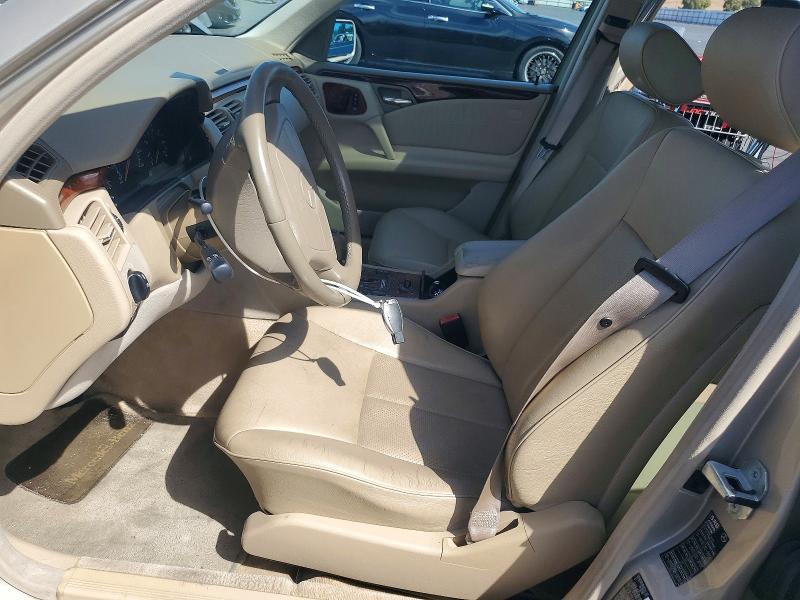 Photo 7 from auction – 1999 MERCEDES-BENZ E with VIN WDBJF70H7XA815686