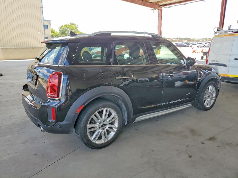 Photo 3 from auction – 2024 MINI COOPER with VIN WMZ83BR00R3S03992