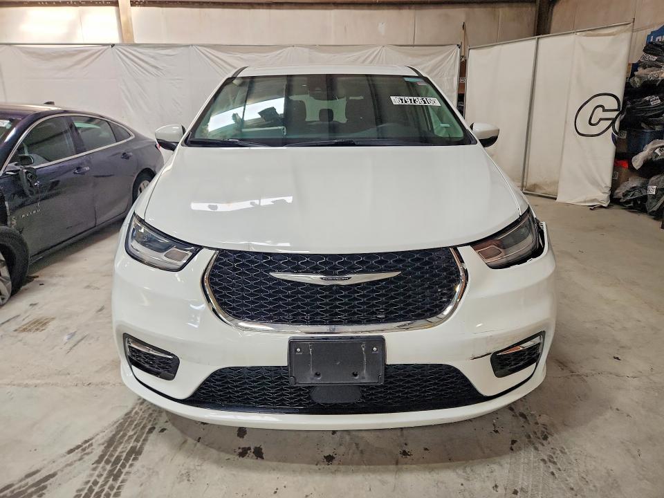 Photo 5 from auction – 2023 CHRYSLER PACIFICA with VIN 2C4RC1BG0PR616294