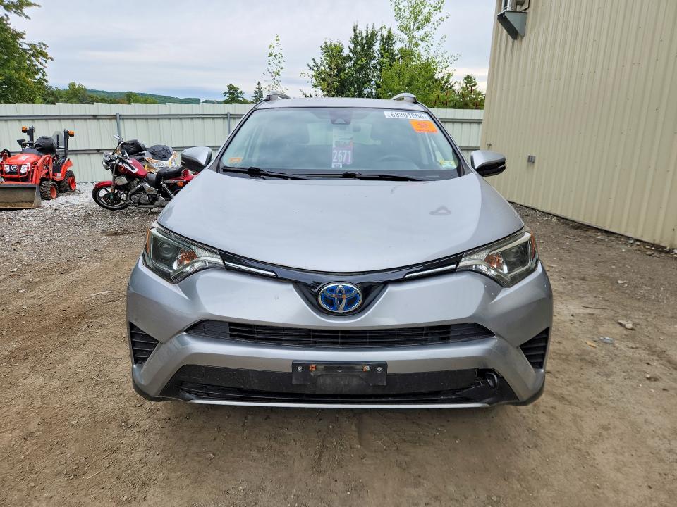 Photo 5 from auction – 2018 TOYT RAV4 with VIN JTMRJREV6JD252696