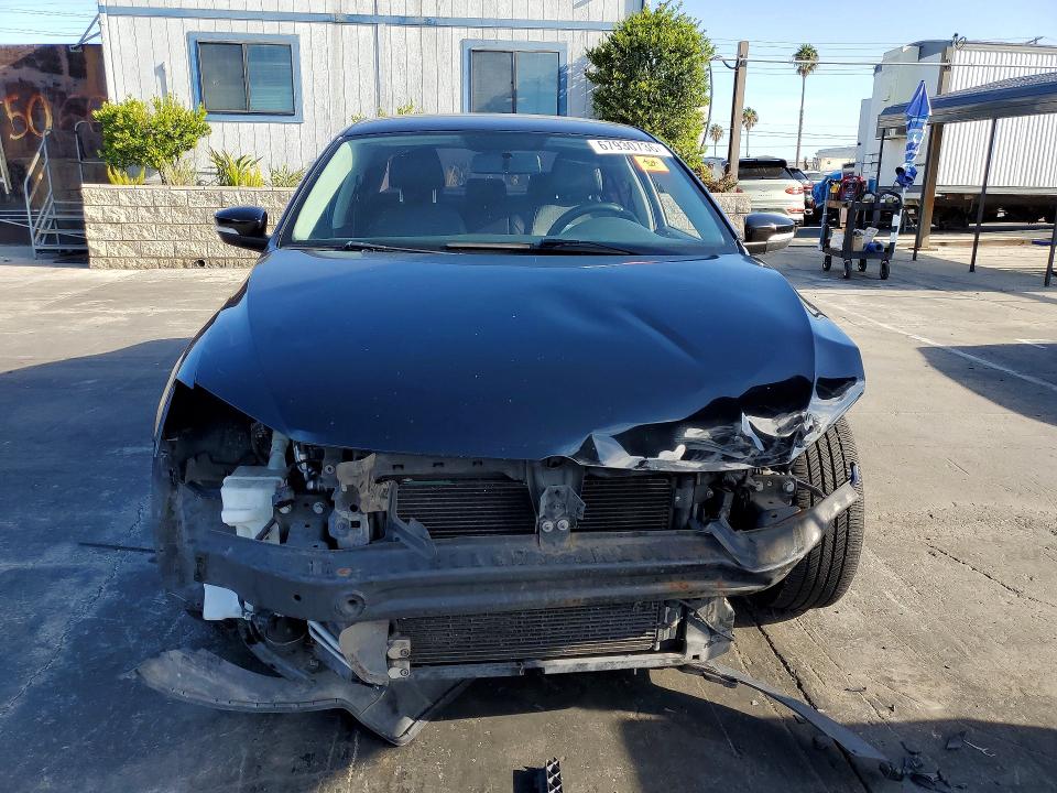Photo 5 from auction – 2011 VOLKSWAGEN JETTA with VIN 3VWDZ7AJ6BM326258