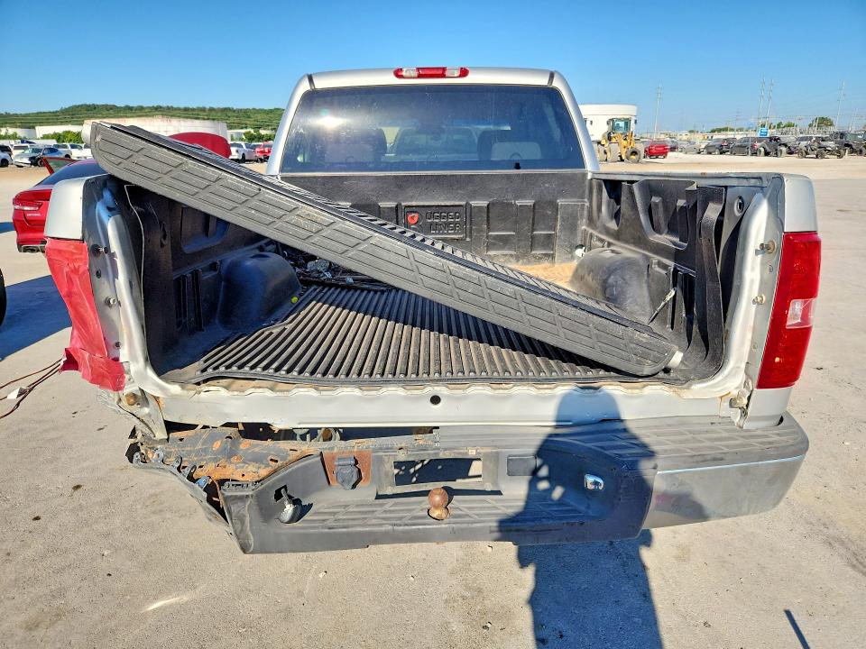 Photo 6 from auction – 2010 CHEVROLET SILVERADO with VIN 3GCRCSEA4AG230097
