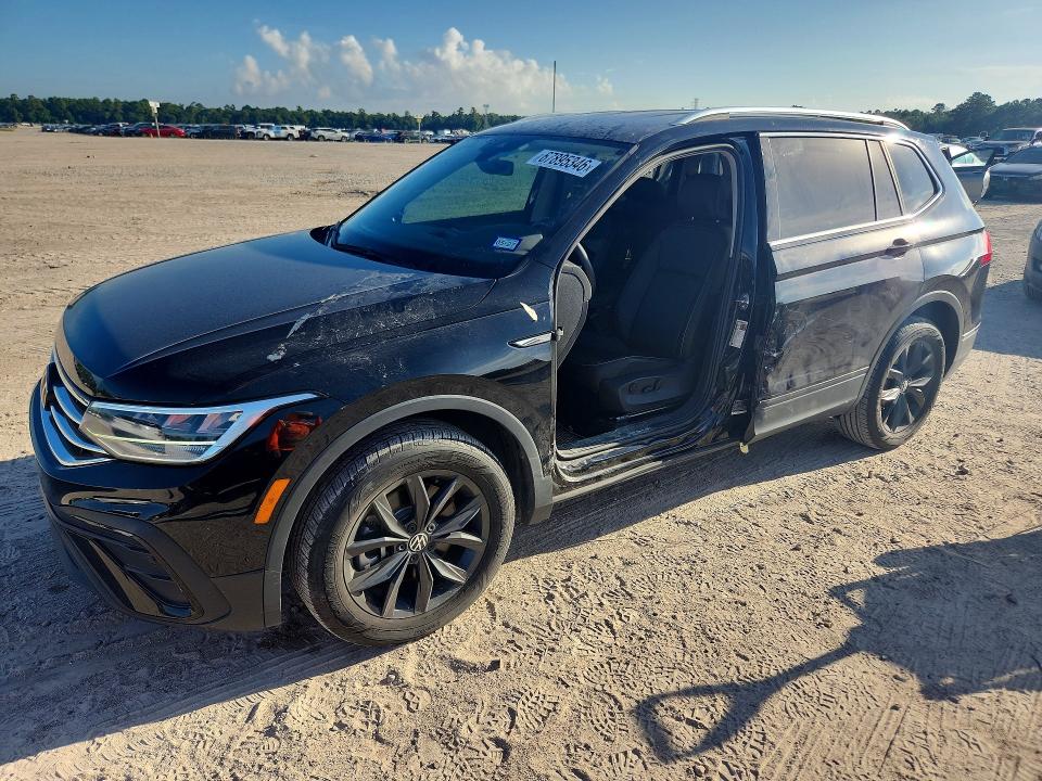 Photo 1 from auction – 2024 VOLKSWAGEN TIGUAN with VIN 3VV3B7AX3RM059762