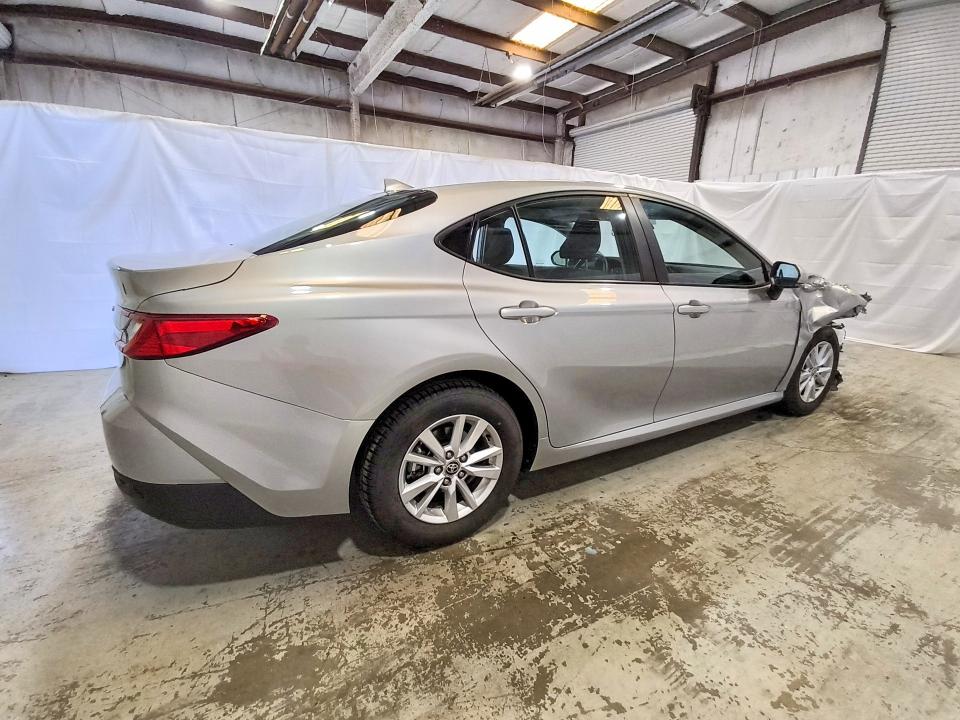 Photo 3 from auction – 2025 TOYOTA CAMRY with VIN 4T1DAACK1SU085312