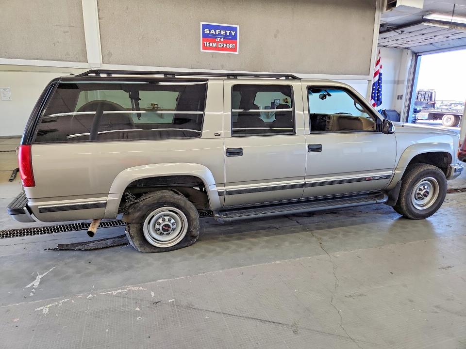 Снимка 3 от търг – 1999 GMC SUBURBAN с VIN 3GKGK26J5XG527661