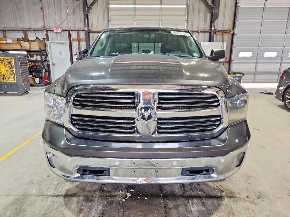 Снимка 5 от търг – 2015 RAM 1500 с VIN 1C6RR7LM9FS525311