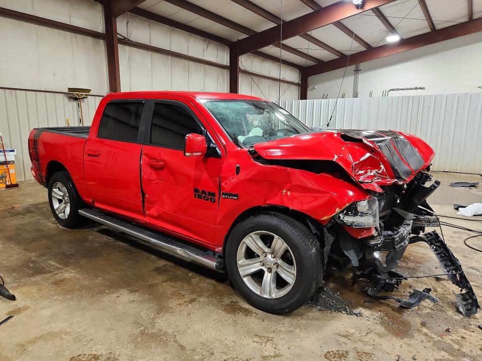 Photo 4 from auction – 2016 RAM 1500 with VIN 1C6RR7MT0GS235787