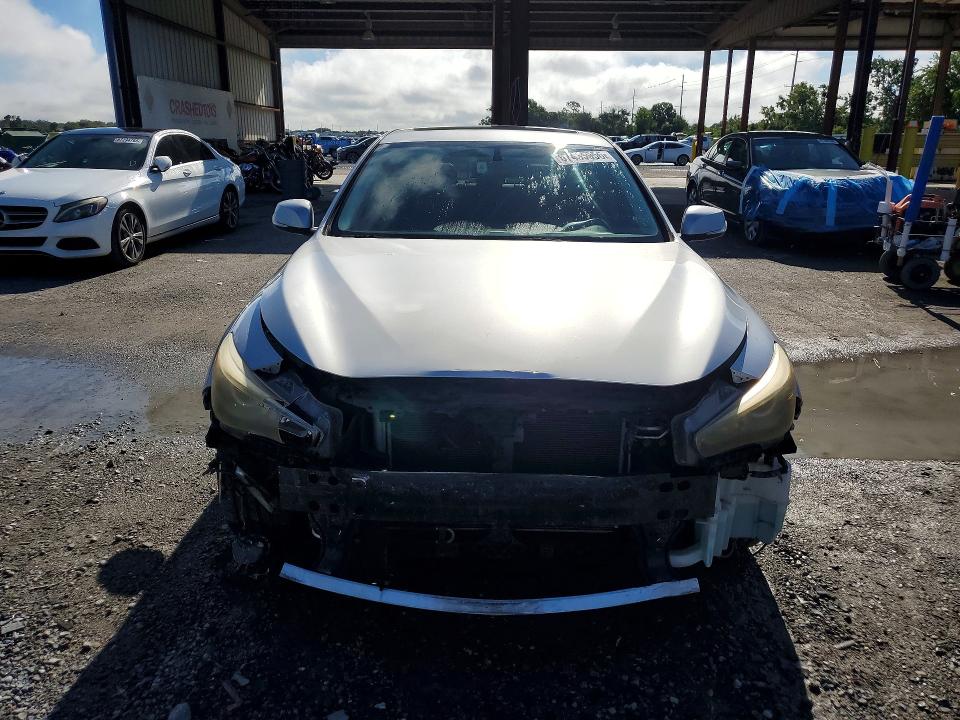 Photo 5 from auction – 2014 INFINITI Q50 with VIN JN1BV7AP1EM677382