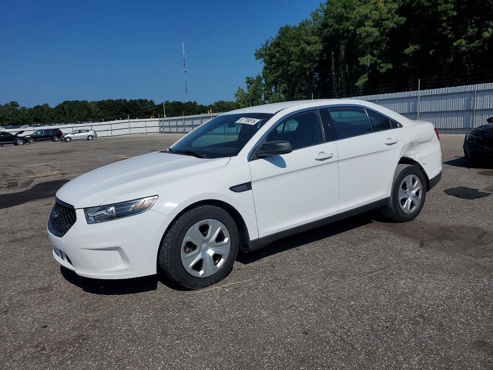 FORD TAURUS 2016 with VIN 1FAHP2L81GG134678 - Photo from auction