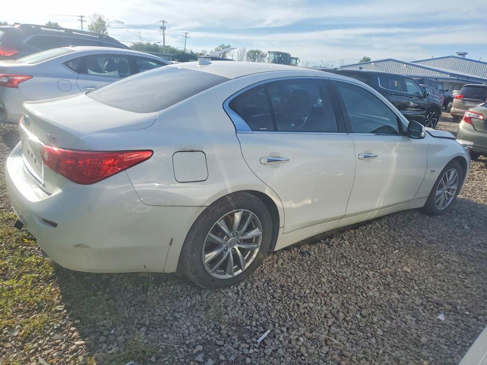 Photo 3 from auction – 2017 INFINITI Q50 with VIN JN1EV7AR6HM834391