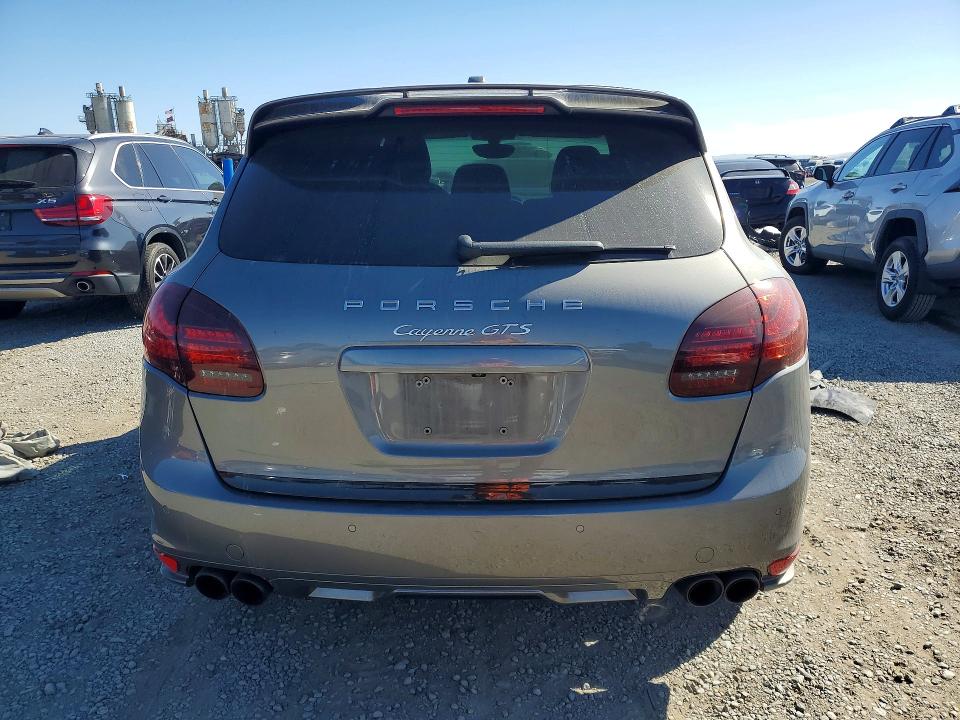 Photo 6 from auction – 2014 PORSCHE CAYENNE with VIN WP1AD2A25ELA74328
