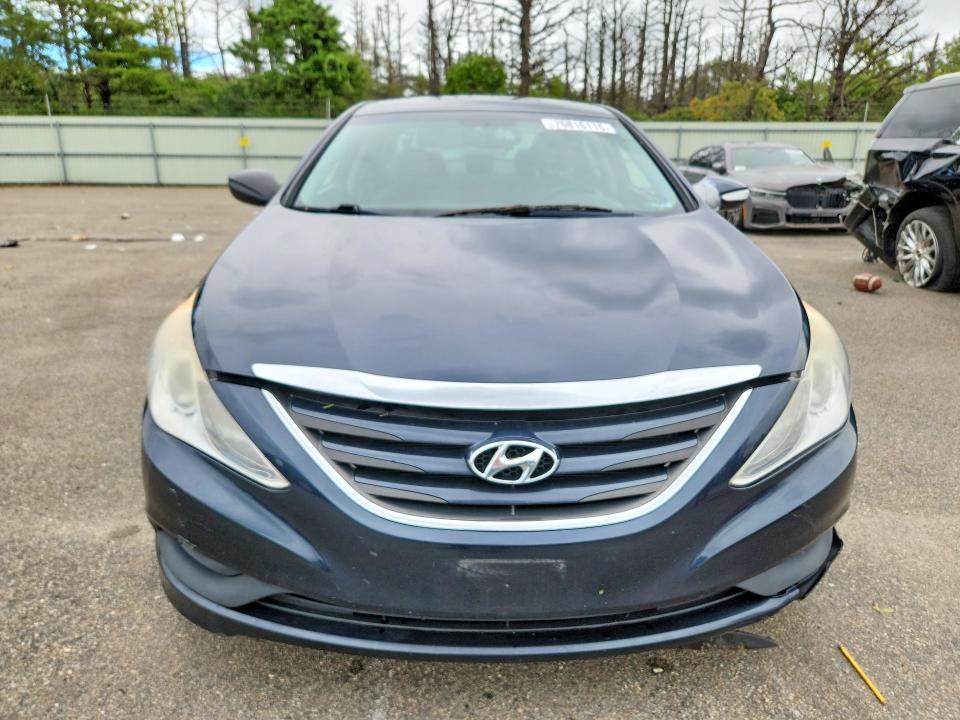 Photo 5 from auction – 2014 HYUNDAI SONATA with VIN 5NPEB4AC5EH887332
