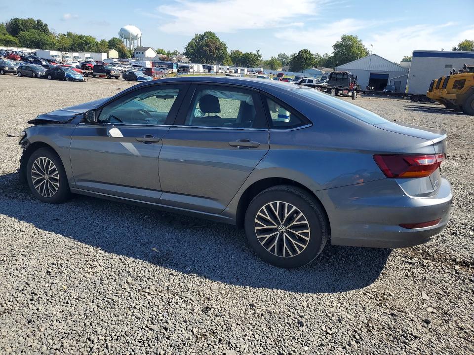Photo 2 from auction – 2019 VOLKSWAGEN JETTA with VIN 3VWC57BUXKM181757