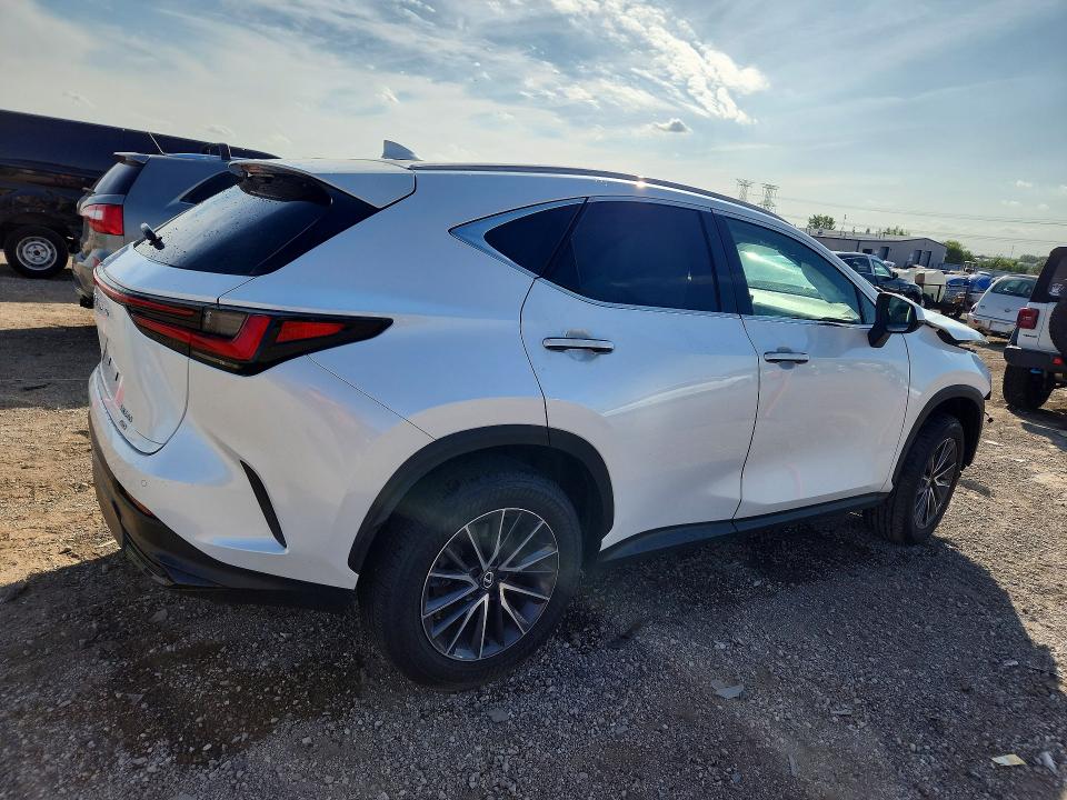 Photo 3 from auction – 2024 LEXUS NX with VIN 2T2GGCEZ2RC040484