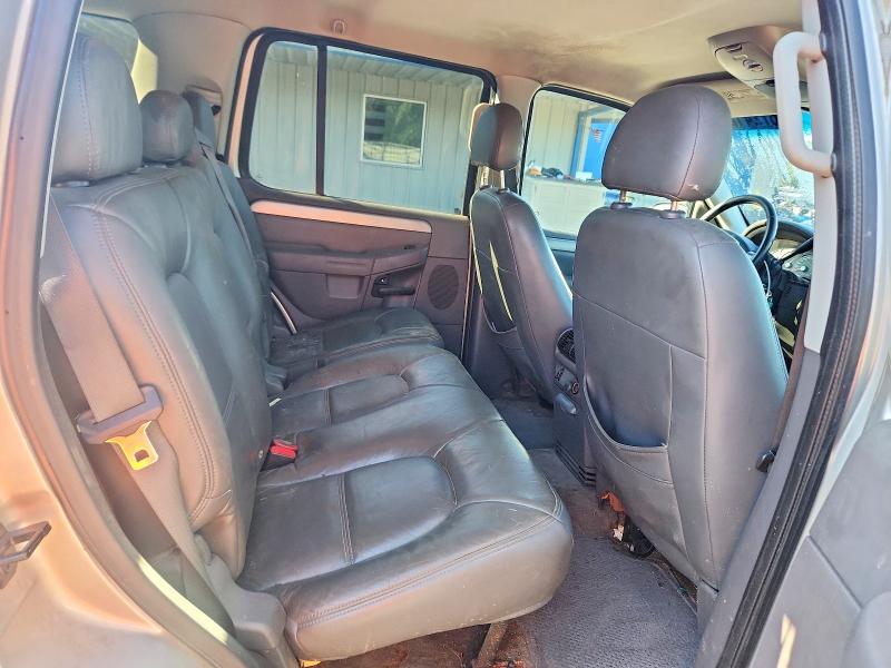 Photo 11 from auction – 2004 FORD EXPLORER with VIN 1FMZU73K04ZA18058