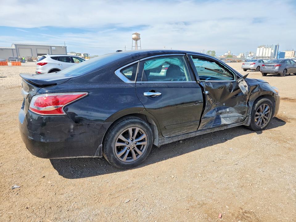 Photo 3 from auction – 2015 NISSAN ALTIMA with VIN 1N4AL3AP9FC477161