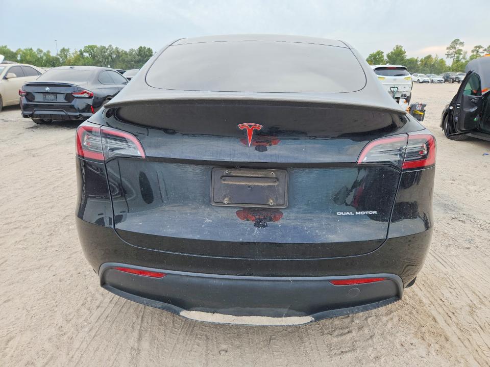 Снимка 6 от търг – 2023 TESLA MODEL Y с VIN 7SAYGDEE5PA051807