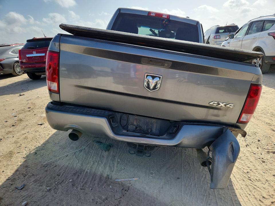 Снимка 6 от търг – 2012 DODGE RAM 1500 с VIN 1C6RD7KT0CS132719
