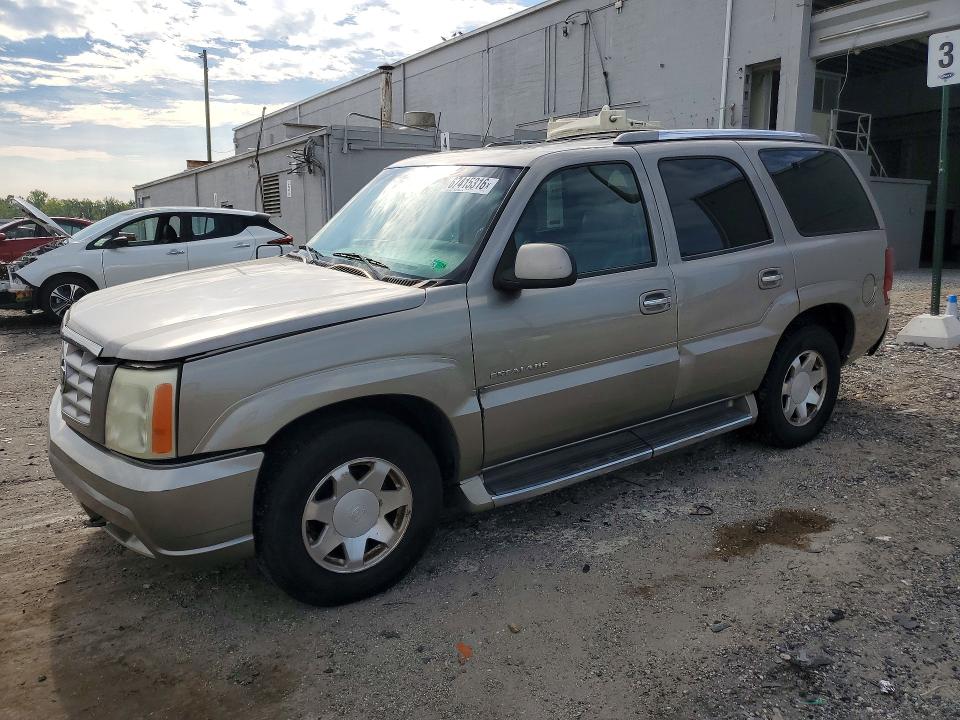2002 CADILLAC ESCALADE - Търг №67415316