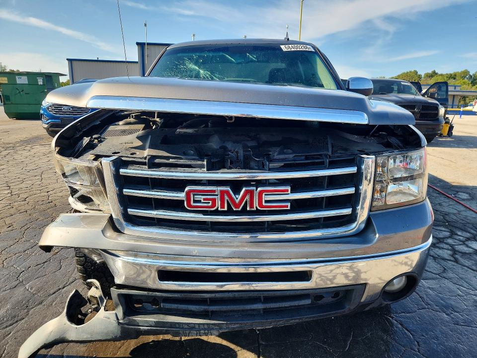Zdjęcie 5 z aukcji – 2013 GMC SIERRA z VIN 3GTP1VE00DG136521