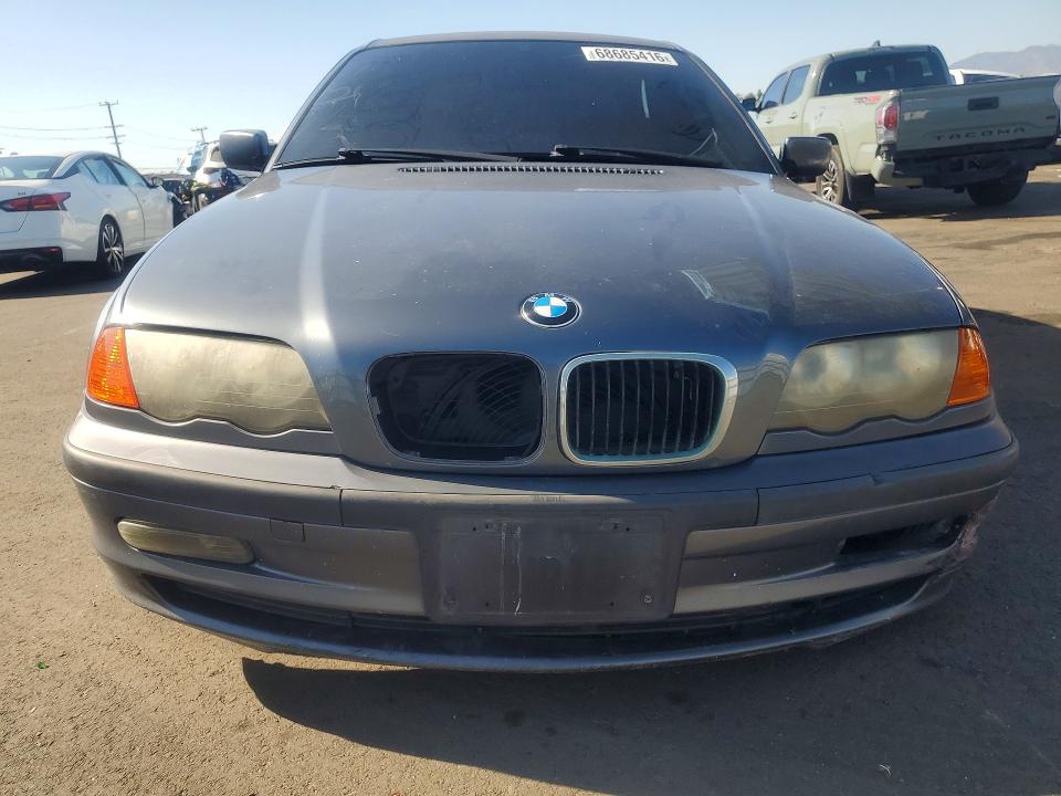 Photo 5 from auction – 2001 BMW 325 with VIN WBAAV33471FU85660