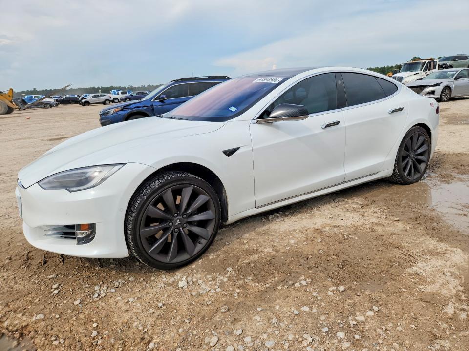 TESLA MODEL S 2017 with VIN 5YJSA1E22HF218623 - Photo from auction