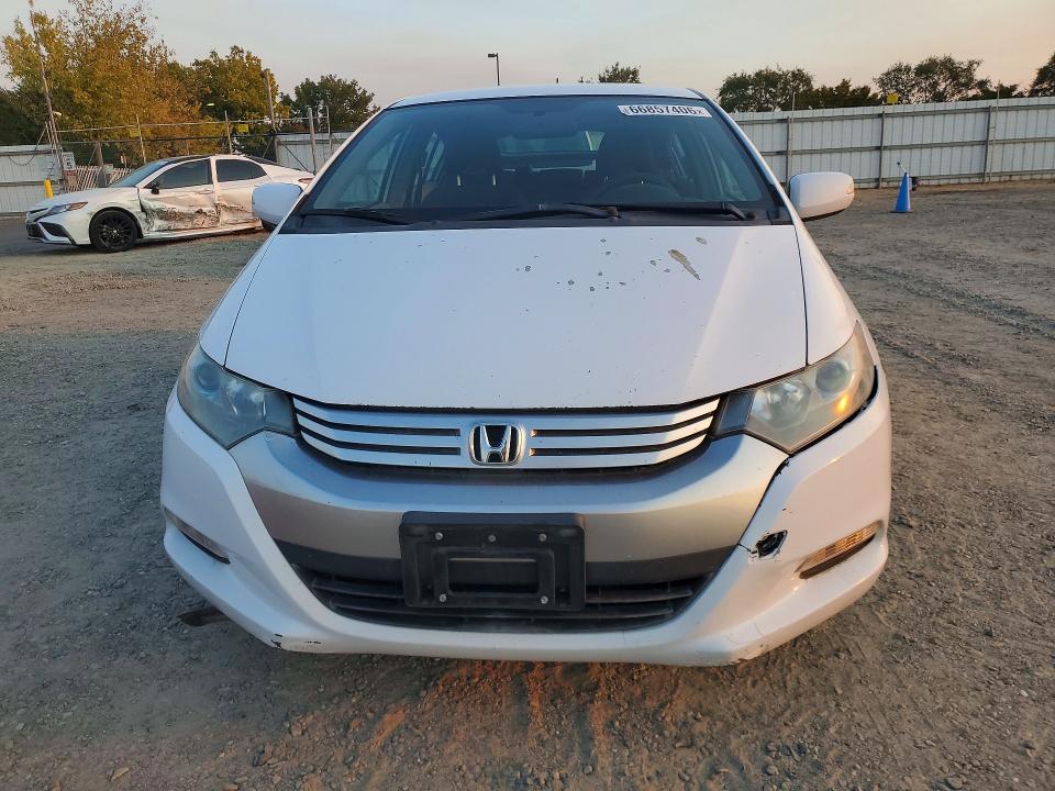 Photo 5 from auction – 2010 HONDA INSIGHT with VIN JHMZE2H73AS036789