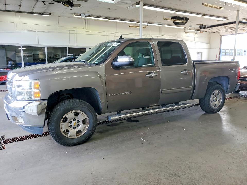 CHEVROLET SILVERADO 2013 with VIN 3GCPKSE79DG227280 - Photo from auction