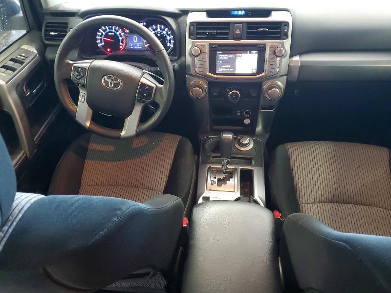 Photo 8 from auction – 2018 TOYOTA 4RUNNER with VIN JTEBU5JR6J5497465