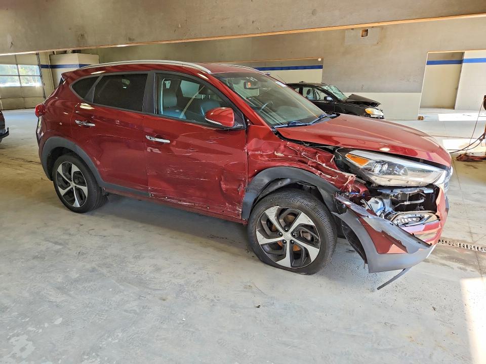 Photo 4 from auction – 2018 HYUNDAI TUCSON with VIN KM8J33A20JU804933