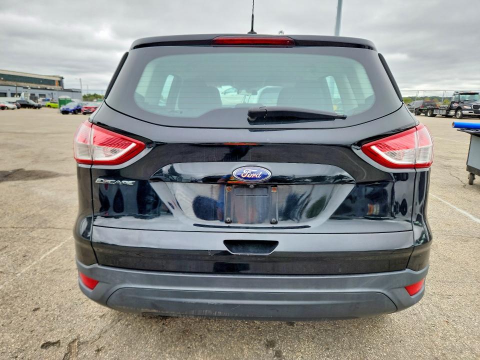 Photo 6 from auction – 2016 FORD ESCAPE with VIN 1FMCU0F72GUC23001