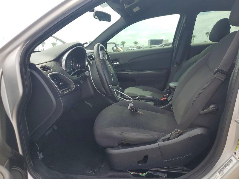 Photo 7 from auction – 2012 CHRYSLER 200 with VIN 1C3CCBBB8CN299537
