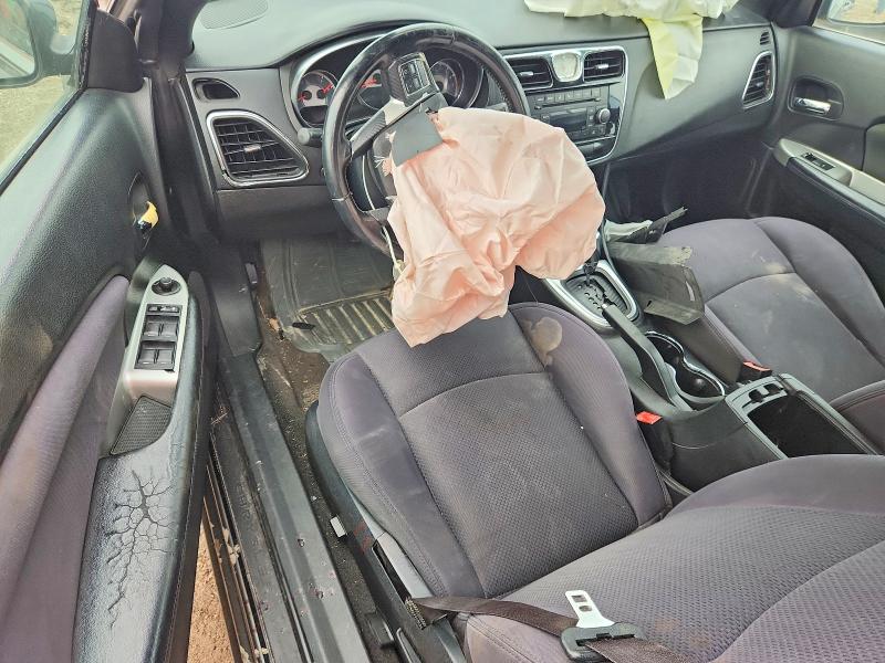 Снимка 8 от търг – 2012 CHRYSLER 200 с VIN 1C3BCBEB5CN218565