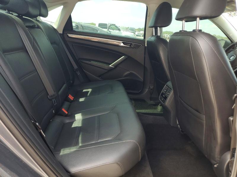 Photo 10 from auction – 2016 VOLKSWAGEN PASSAT with VIN 1VWBS7A39GC055945