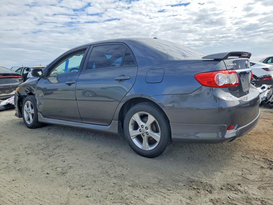 Photo 2 from auction – 2011 TOYOTA COROLLA with VIN 2T1BU4EE9BC713691