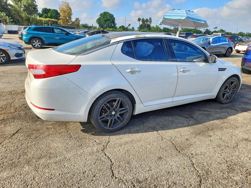 Zdjęcie 3 z aukcji – 2012 KIA OPTIMA z VIN 5XXGN4A62CG021946