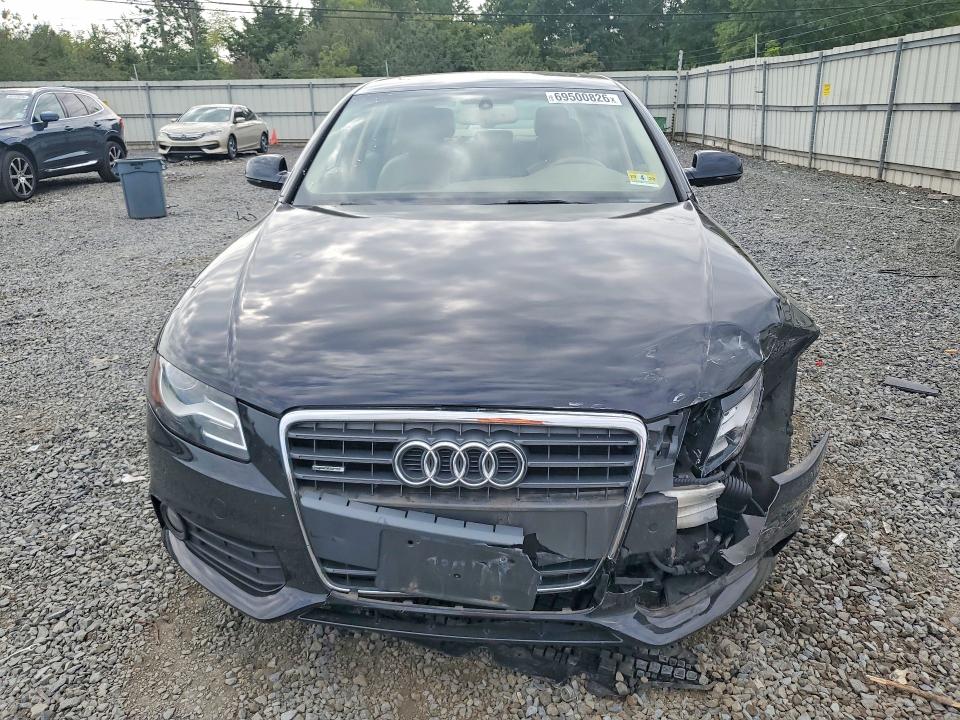 Foto 5 de la subasta – 2011 AUDI A4 con VIN WAUFFAFL0BN033115