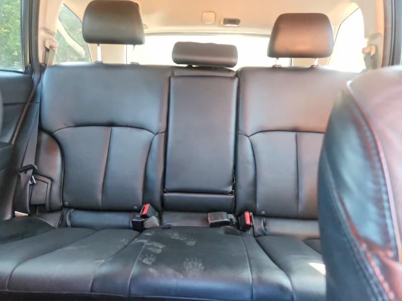 Photo 10 from auction – 2011 SUBARU OUTBACK with VIN 4S4BRDLC1B2440078