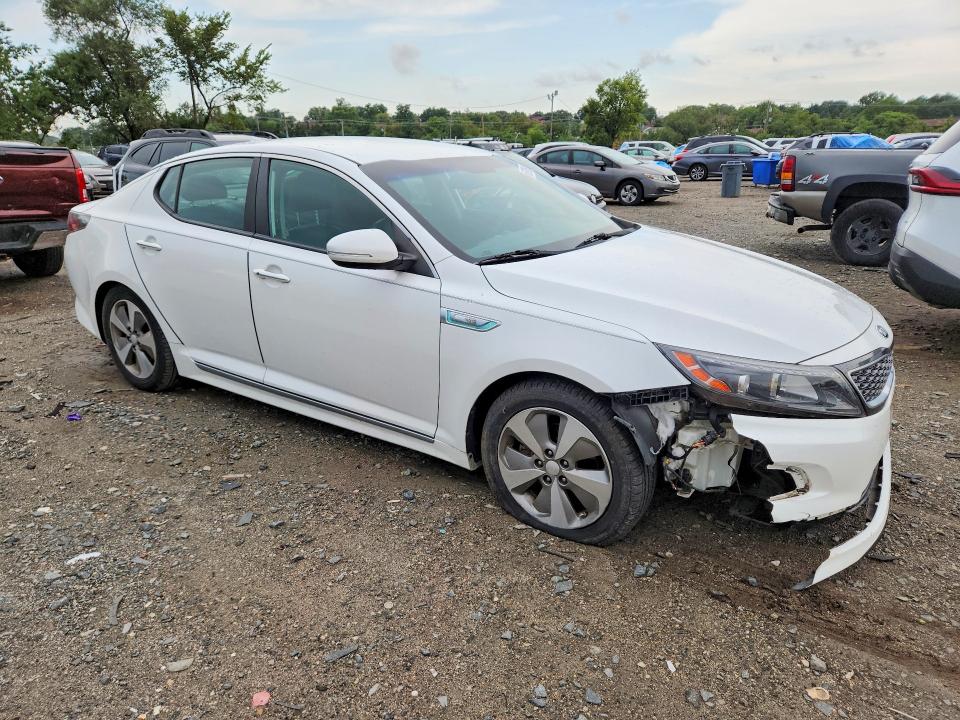 Photo 4 from auction – 2015 KIA OPTIMA with VIN KNAGN4AD3F5091069