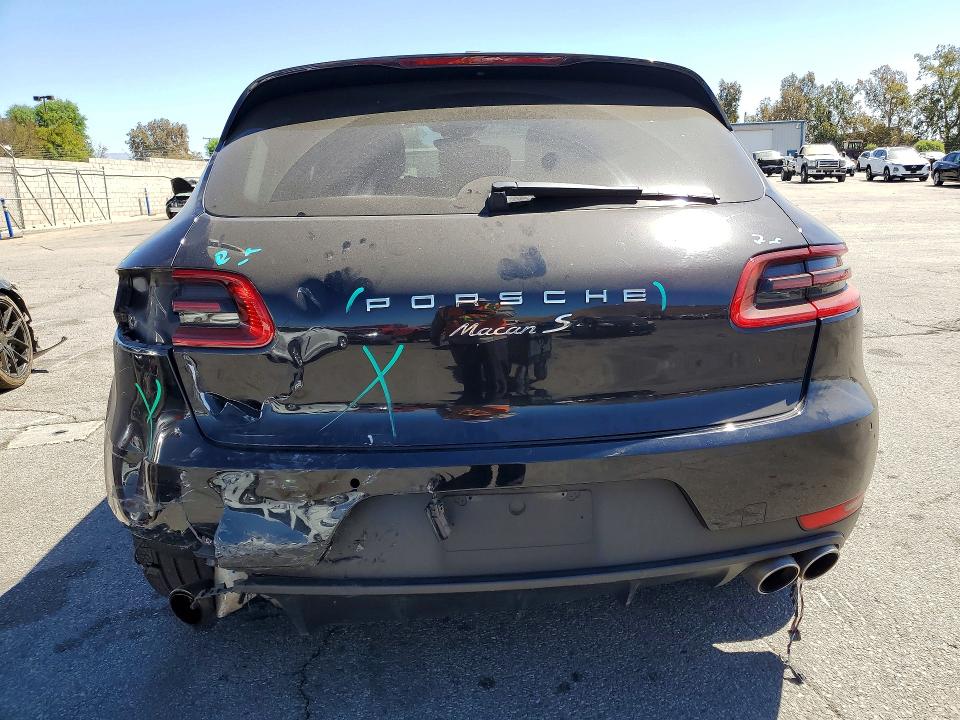 Photo 6 from auction – 2017 PORSCHE MACAN with VIN WP1AB2A58HLB12266