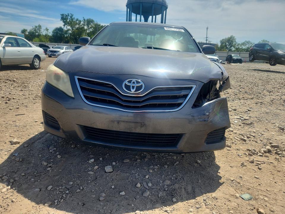 Photo 5 from auction – 2011 TOYOTA CAMRY with VIN 4T1BF3EK8BU205950