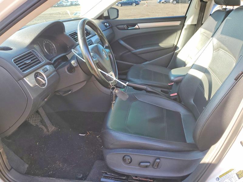 Photo 7 from auction – 2014 VOLKSWAGEN PASSAT with VIN 1VWAT7A36EC098029