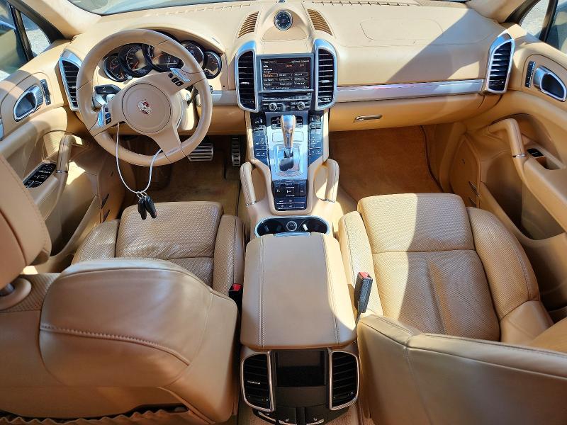 Photo 8 from auction – 2011 PORSCHE CAYENNE with VIN WP1AC2A20BLA81606