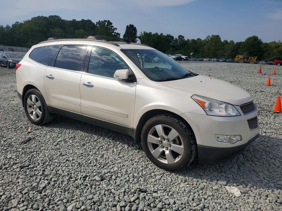 Photo 4 from auction – 2012 CHEVROLET TRAVERSE with VIN 1GNKRLED7CJ104289